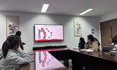 7c12eb695209a063d0f70736f4359bcc